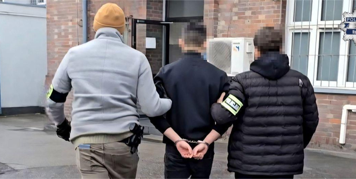 Młodzi bandyci napadali na seniorki