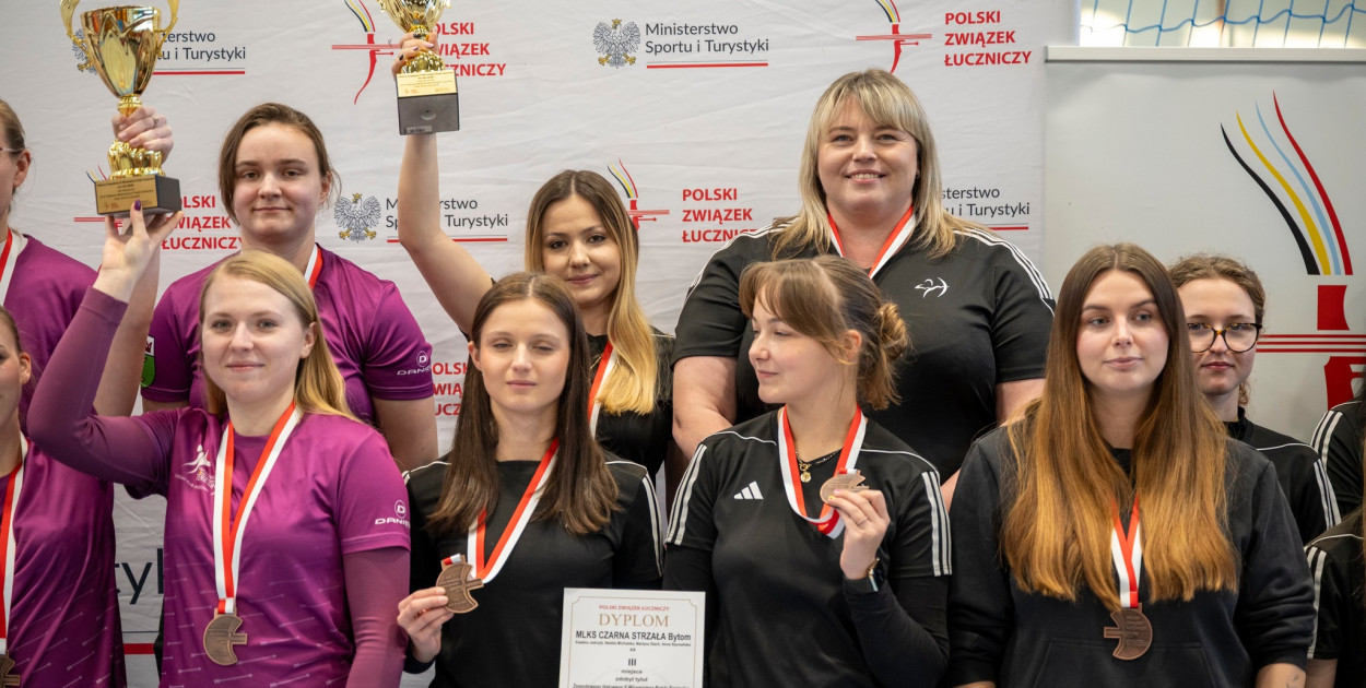 Brązowy medal łuczniczek Czarnej Strzały