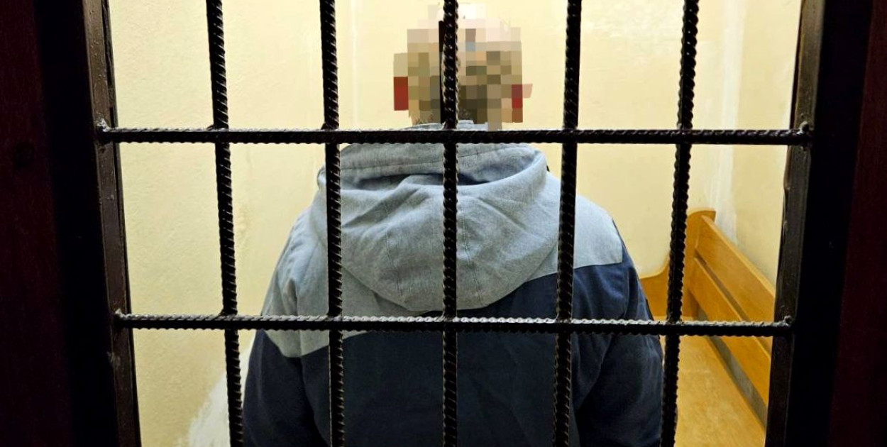 Ukradł alkohol ze sklepu i użył siły wobec pracownicy. Grozi mu do 10 lat