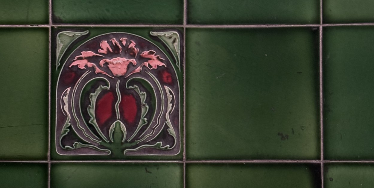 "Bytom ceramiczny". To nowa publikacjia Teresy Ebis