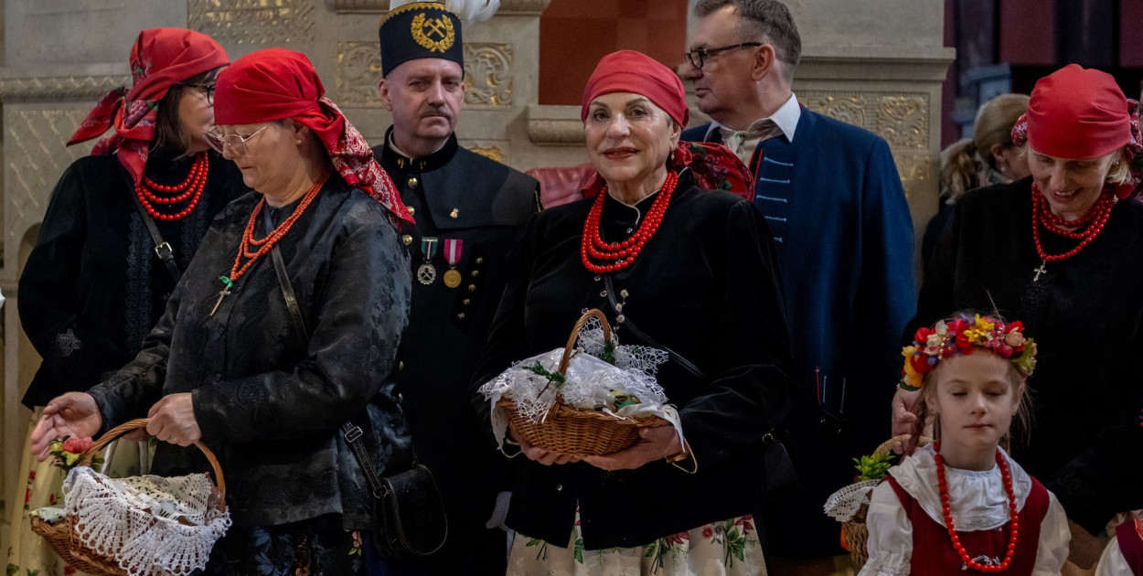 Łoblecyni po chopsku prziszli ze świynconkom